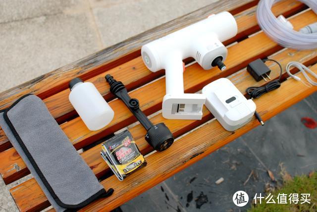 小米有品上架乐空无线便携清洗机，网友：给爱车做大保健超方便！