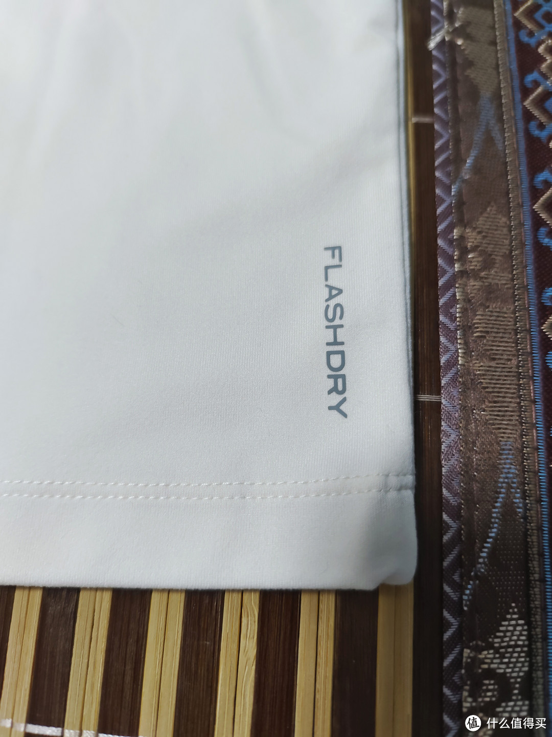 这小花❀我爱了，北面小花标长袖速干T恤，有颜值又有性能